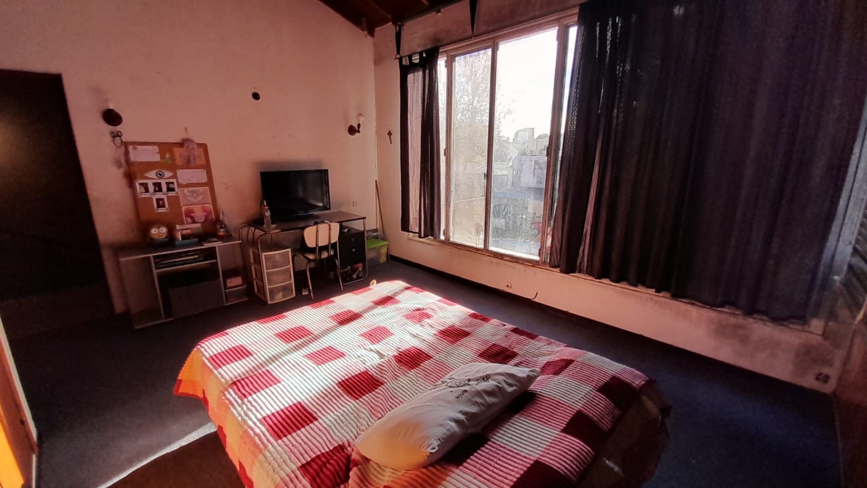 TERRENO DE 348M2 CON CHALET 6 AMB EN 2 PLANTAS. EXCELENTE UBICACION.