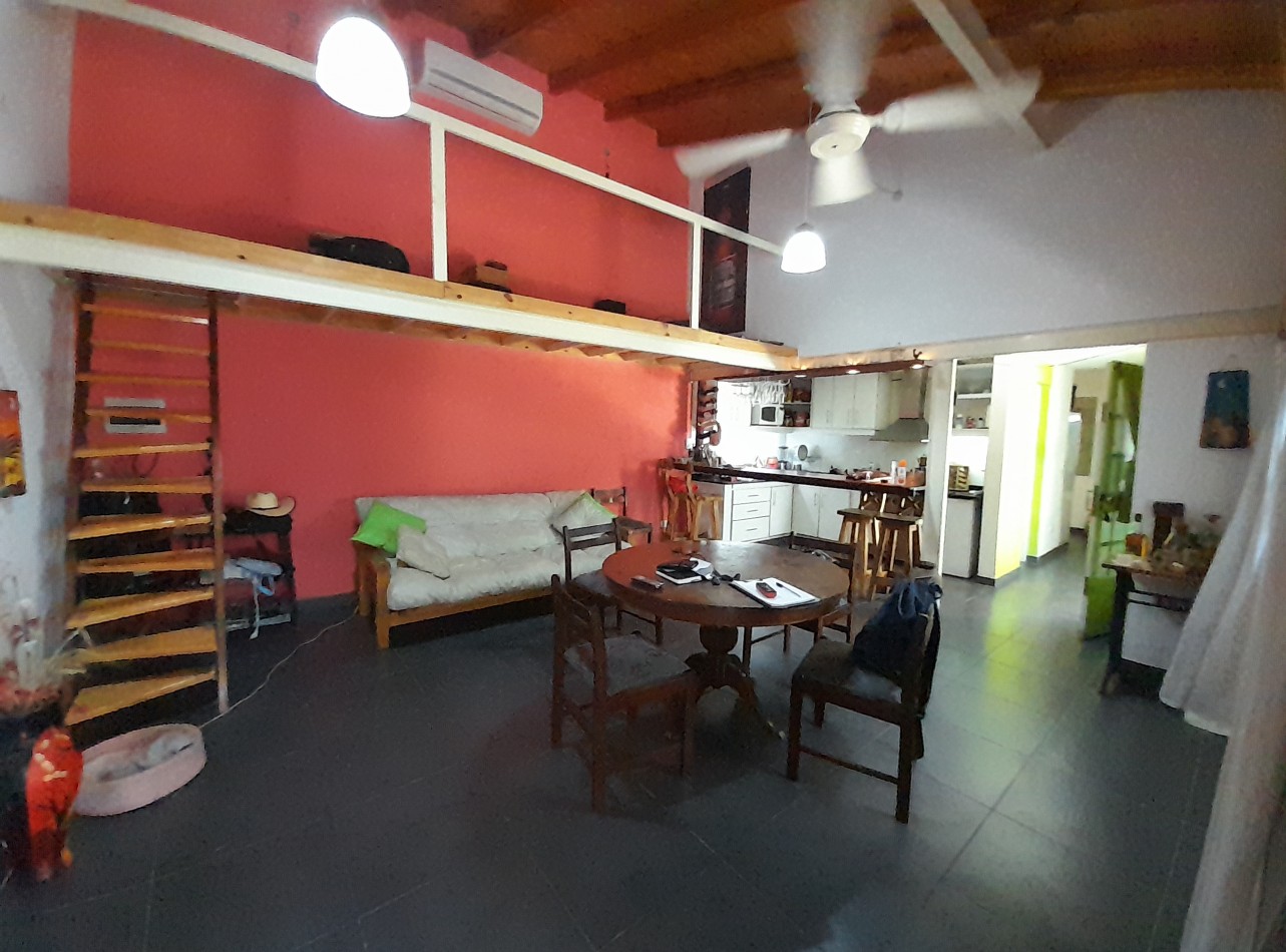 VENTA EN BLOCK. 4 UNIDADES DE 1, 2 Y 3 AMB. COCHERA, PATIO/JARDIN Y TERRAZA.
