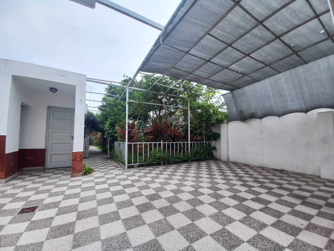 TERRENO DE 8.66 X 37MTS CON CASA 2/3 AMB MAS DEPENDENCIA. POSIBILIDADES DE AMPLIACION.