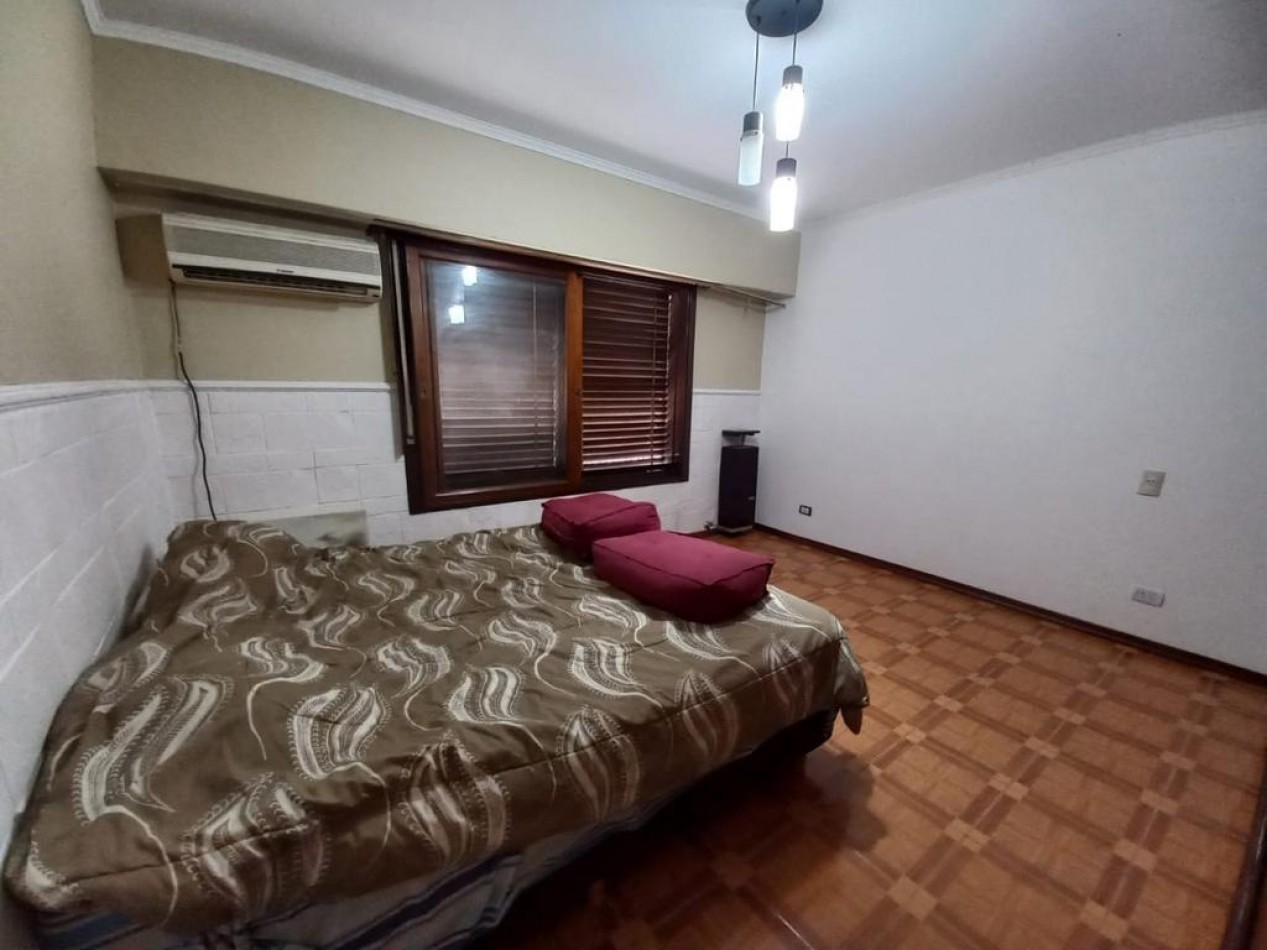 PH AL FRENTE EN PB TIPO CASA!!! 4 AMB 2 BAÑOS PATIO/COCHERA. CERCA DE AVENIDA