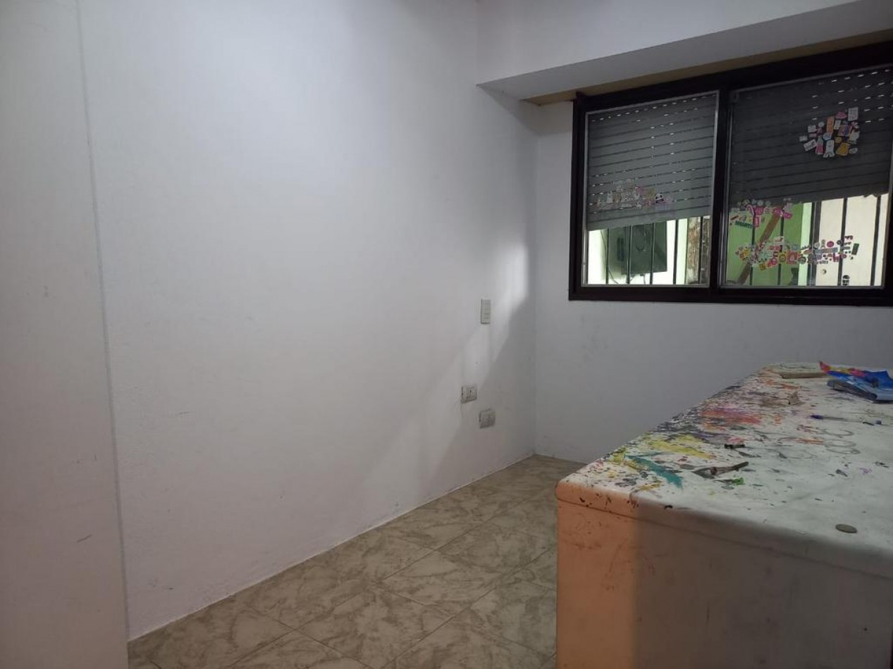 PH AL FRENTE EN PB TIPO CASA!!! 4 AMB 2 BAÑOS PATIO/COCHERA. CERCA DE AVENIDA
