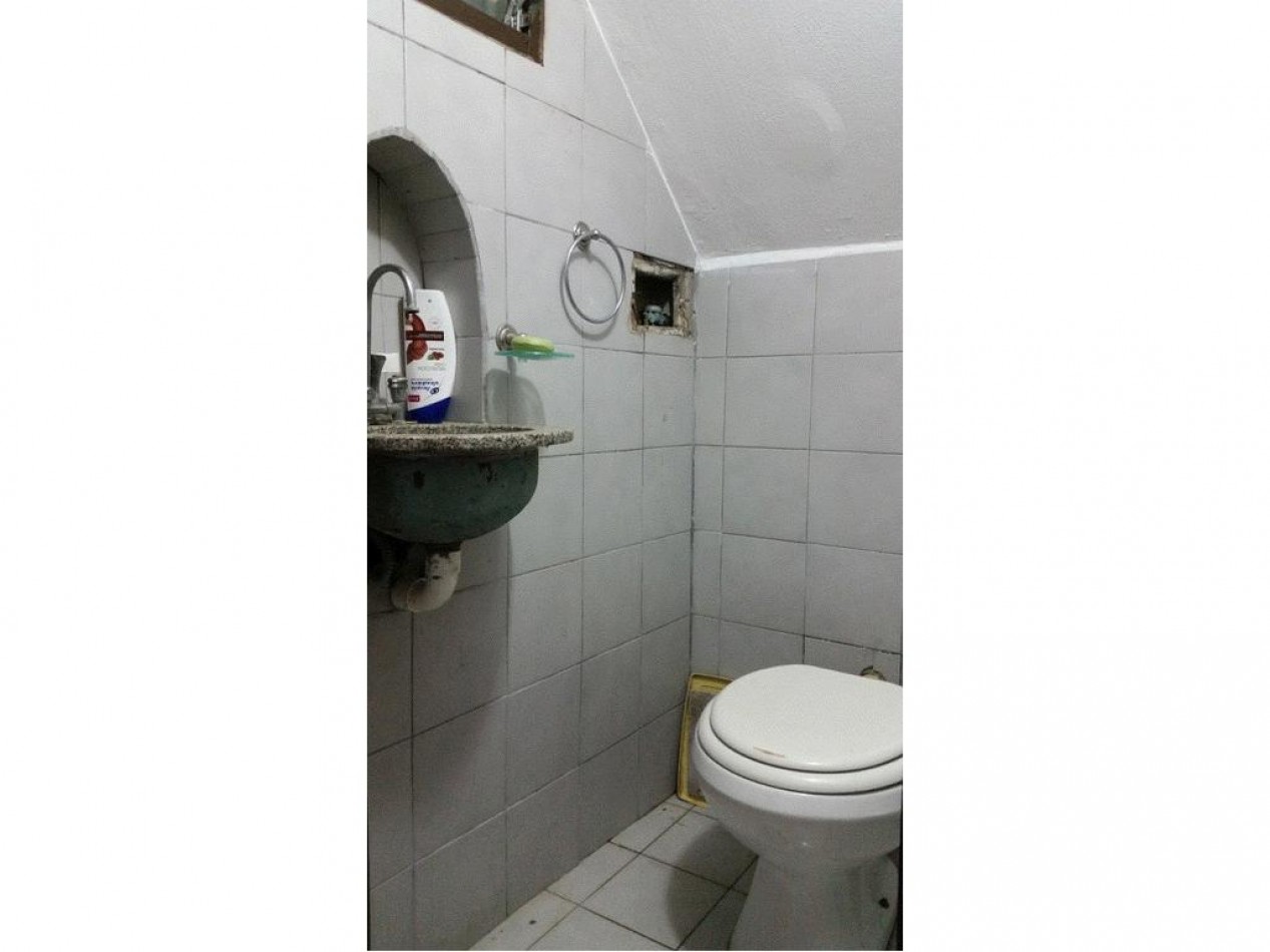 PH AL FRENTE EN PB TIPO CASA!!! 4 AMB 2 BAÑOS PATIO/COCHERA. CERCA DE AVENIDA
