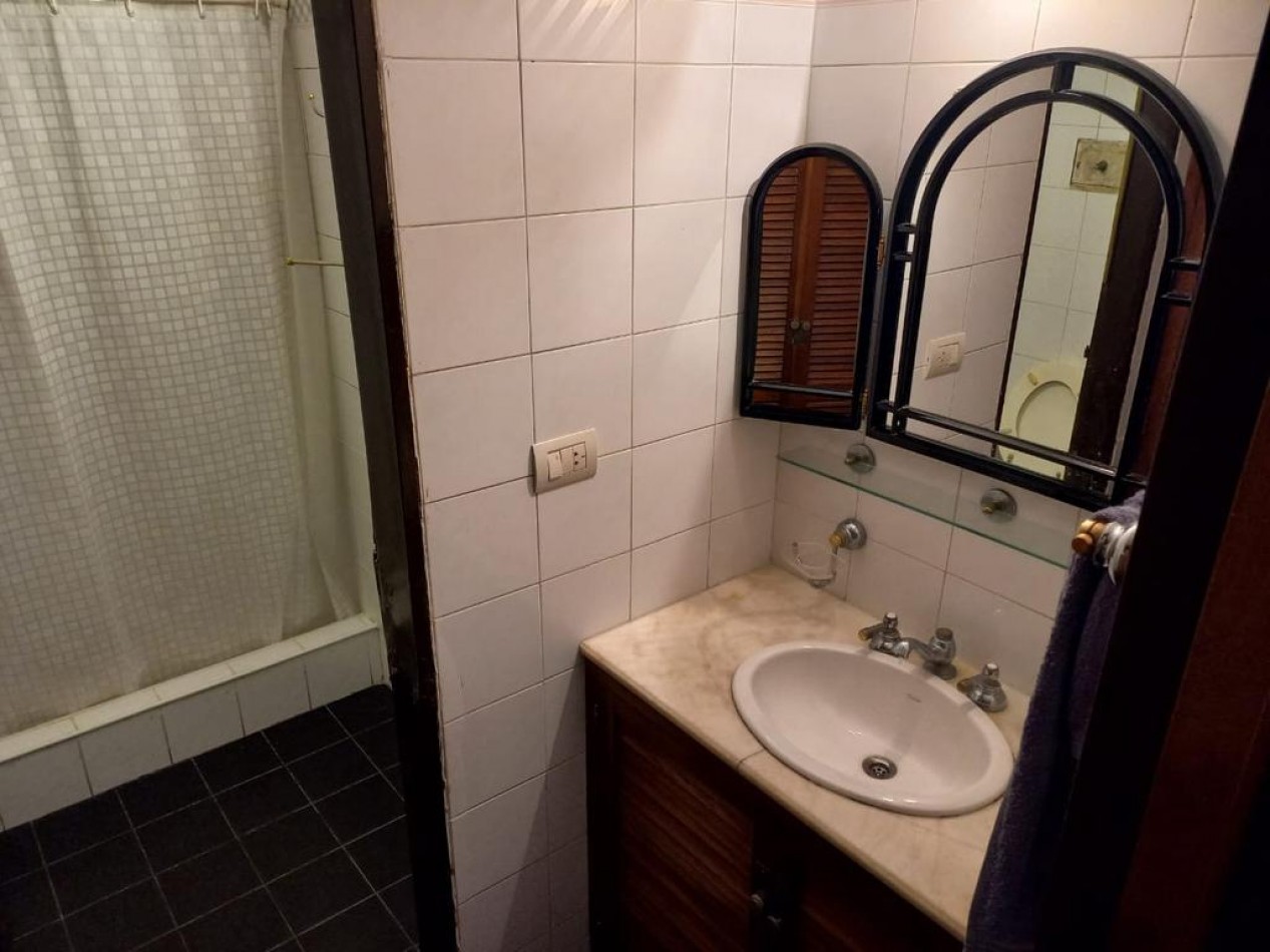 PH AL FRENTE EN PB TIPO CASA!!! 4 AMB 2 BAÑOS PATIO/COCHERA. CERCA DE AVENIDA