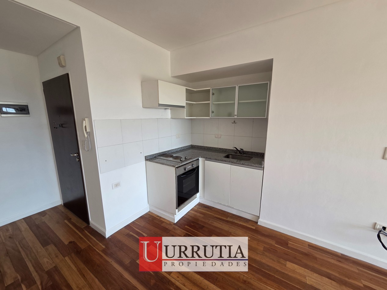 Departamento monoambiente con cochera y baulera en Villa Pueyrredon