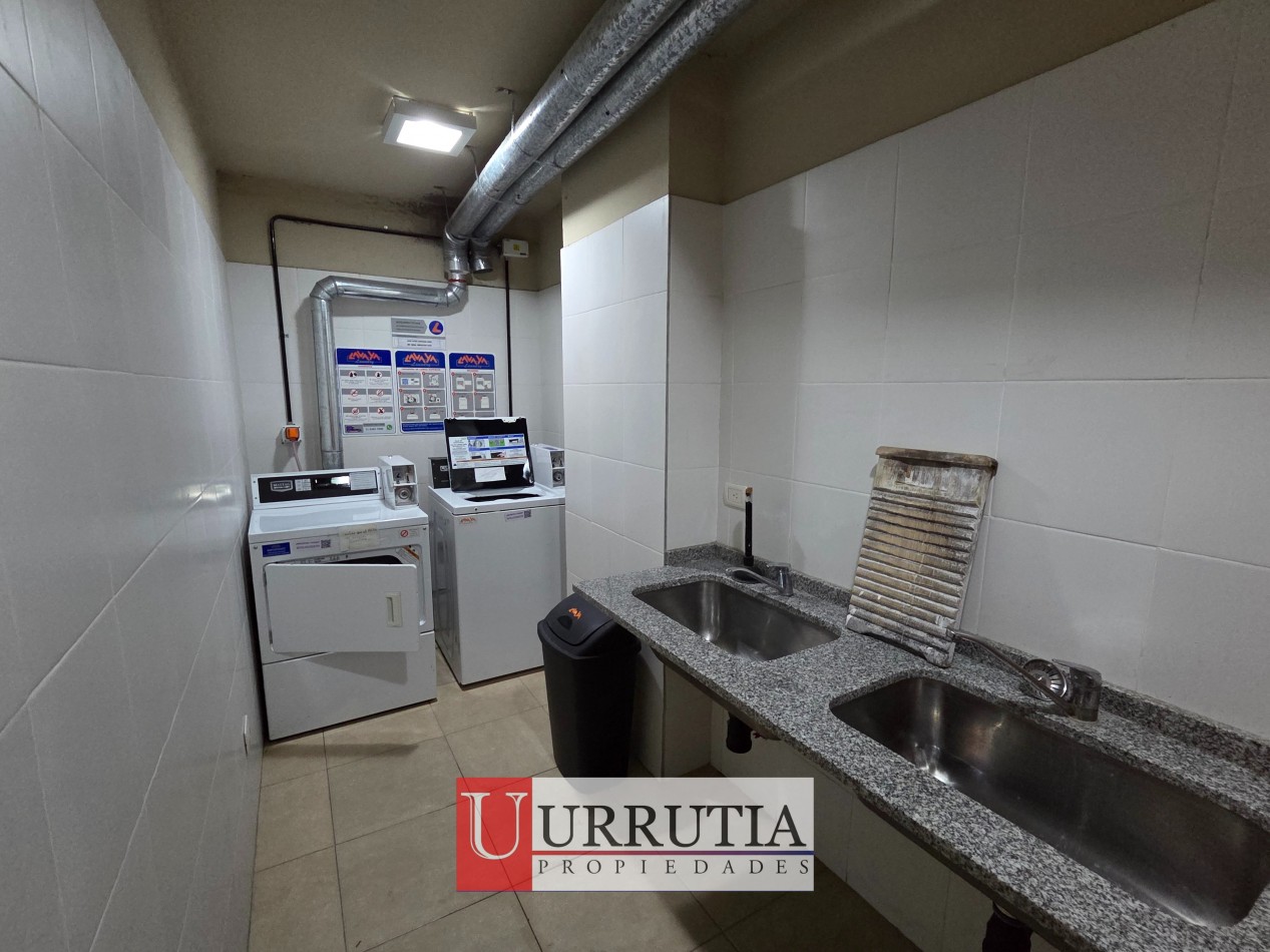 Departamento monoambiente con cochera y baulera en Villa Pueyrredon