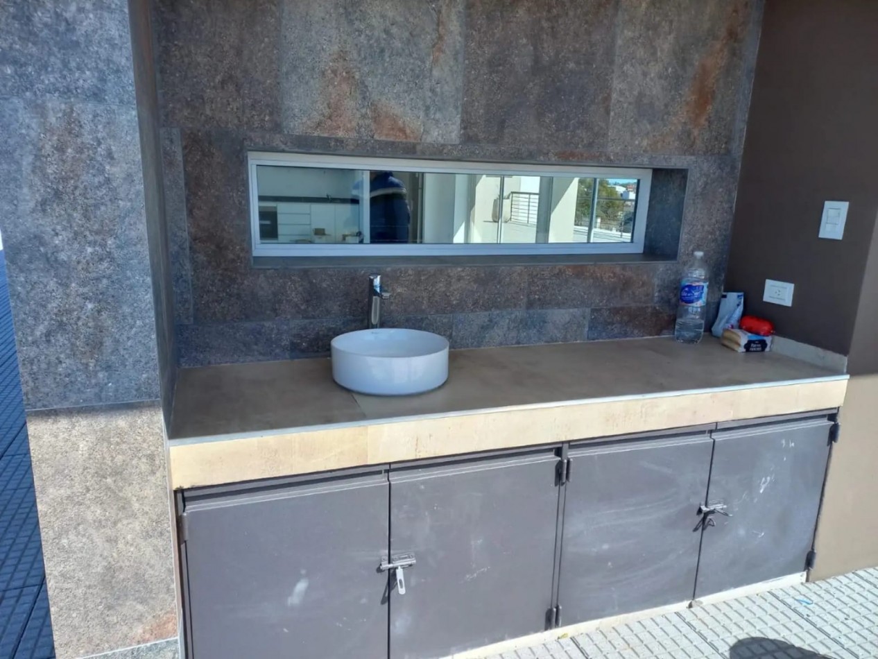 EXCLUSIVO DPTO EN DUPLEX A ESTRENAR CON COCHERA!! DETALLES DE CATEGORIA Y AMENITIES