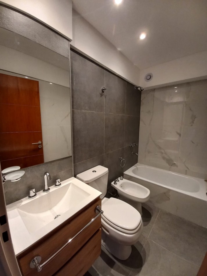EXCLUSIVO DPTO EN DUPLEX A ESTRENAR CON COCHERA!! DETALLES DE CATEGORIA Y AMENITIES
