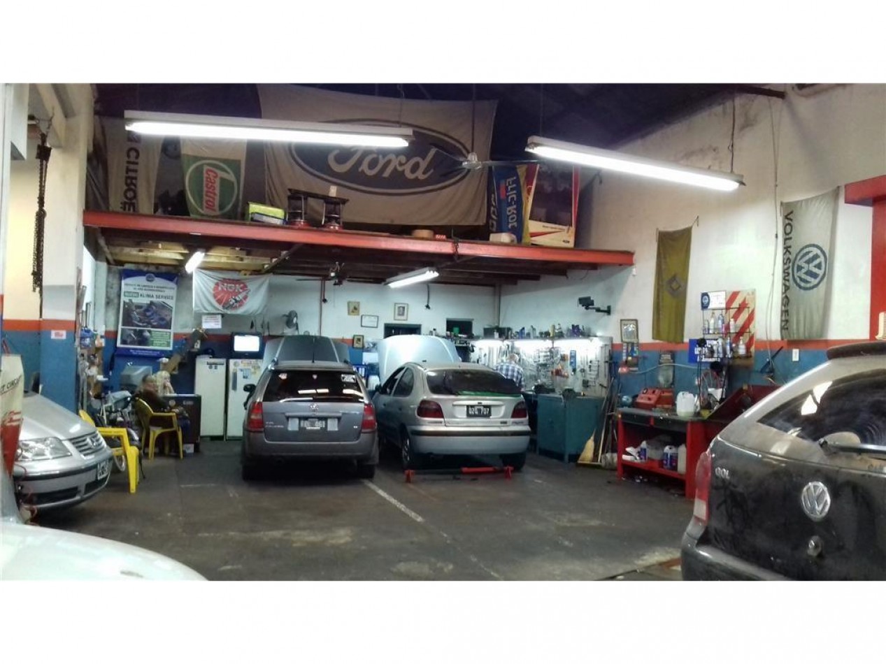 VENTA EN BLOCK! 2 LOCALES Y DEPTO! IDEAL INVERSOR