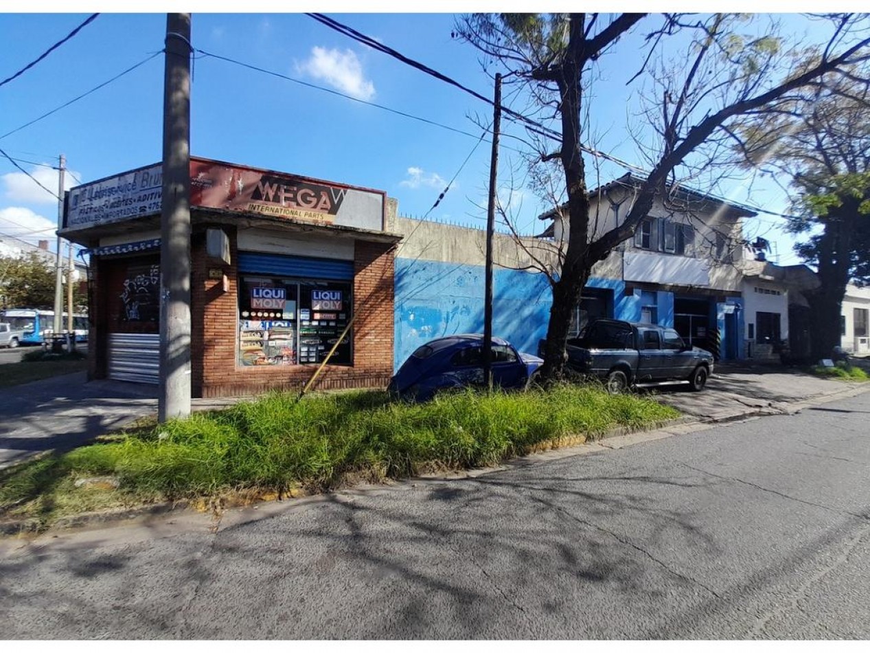 VENTA EN BLOCK! 2 LOCALES Y DEPTO! IDEAL INVERSOR