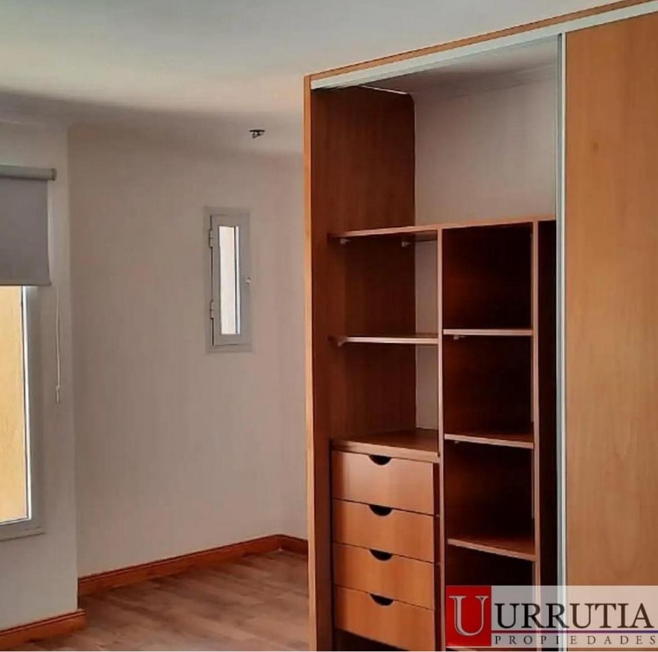 DUPLEX 3 AMB + ESCRITORIO. IMPECABLE ESTADO.