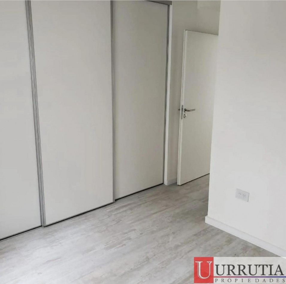 DEPARTAMENTO DE 2 AMB AL CONTRAFRENTE C/BALCON Y PARRILLA.