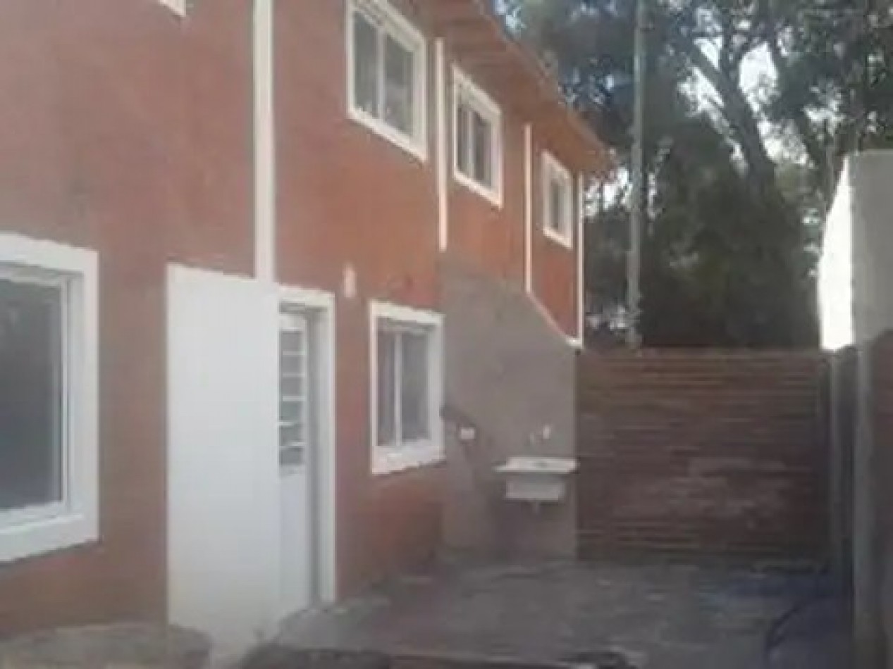 EXCELENTE DUPLEX EN VENTA.!!! POCA ANTIGUEDAD. ESCUCHA OFERTA!!!!!!