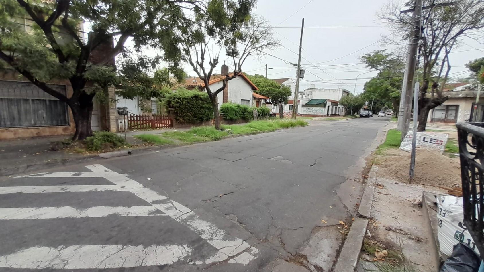 PH AL FONDO 3/4 AMBIENTES CON JARDIN. A REFACCIONAR.