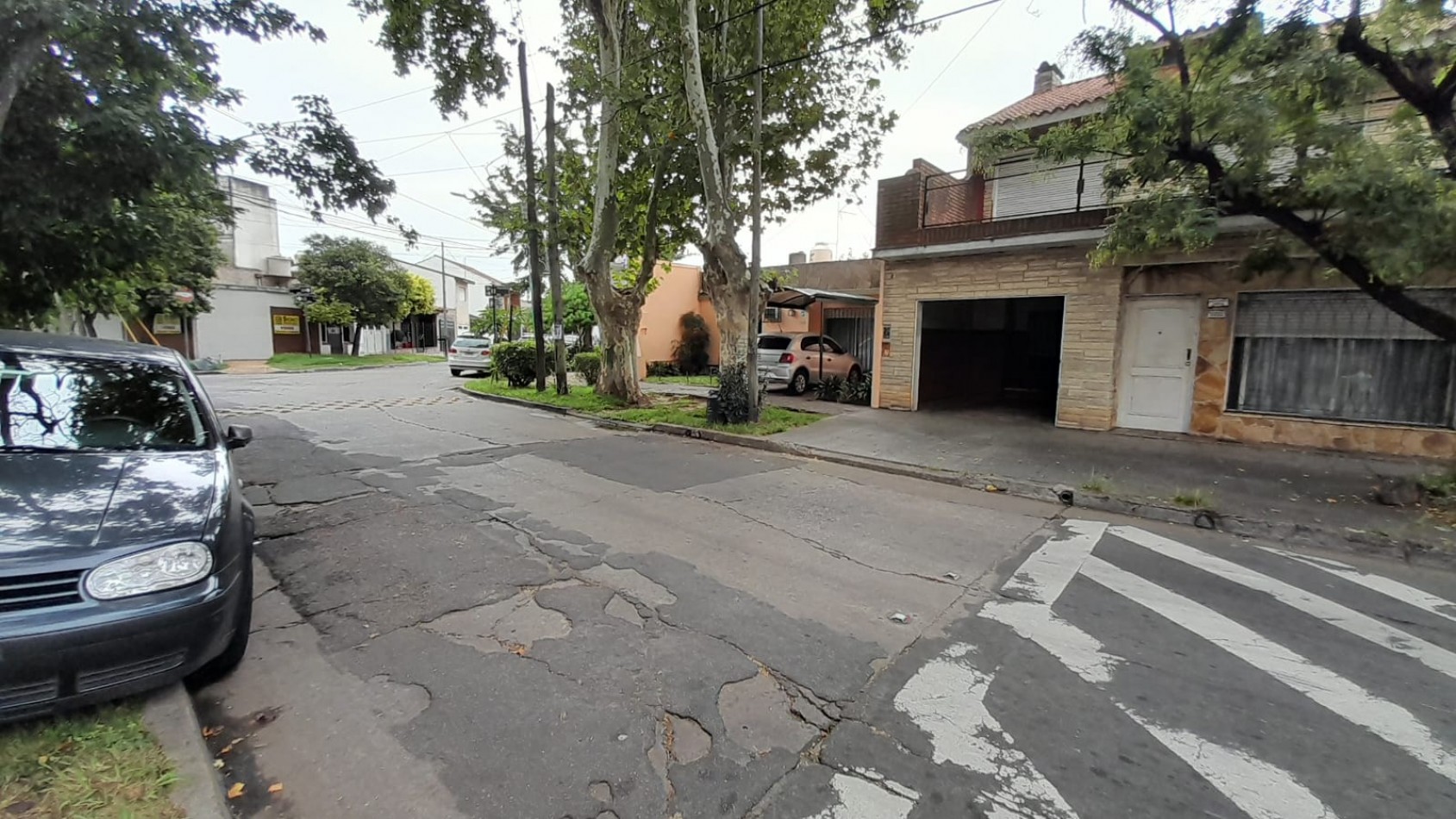 PH AL FONDO 3/4 AMBIENTES CON JARDIN. A REFACCIONAR.