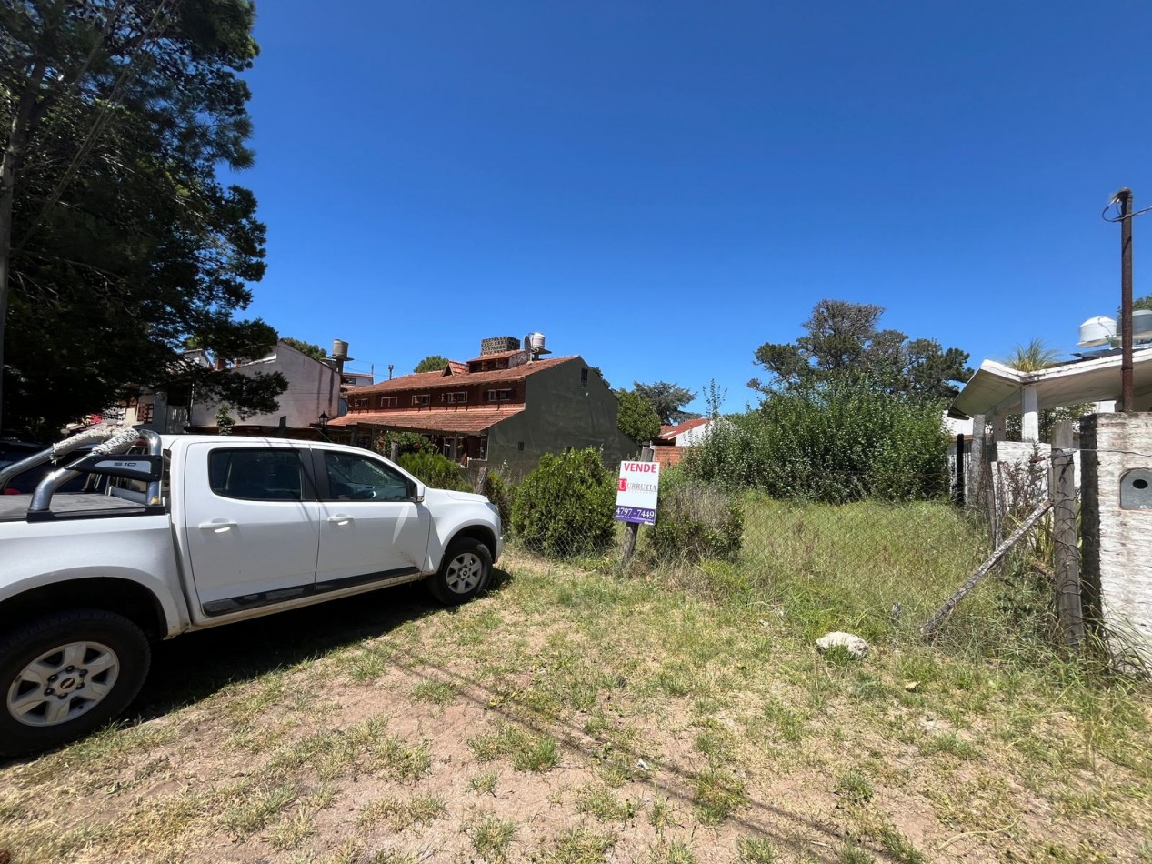 Terreno en Venta. Excelente ubicacion. Planos aprobados para 6 unidades
