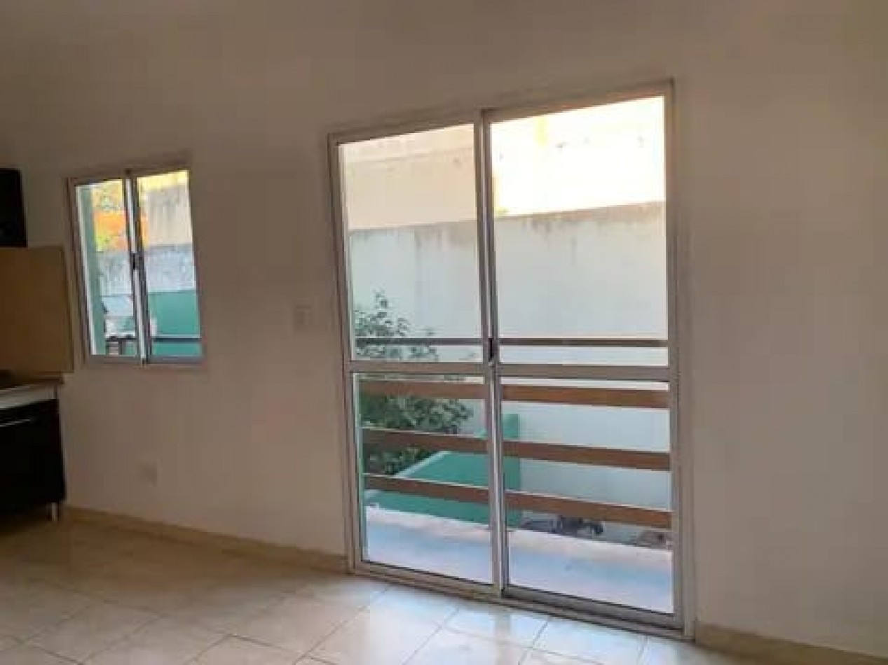 DEPARTAMENTO/PH MONOAMBIENTE C/BALCON. OPORTUNIDAD.