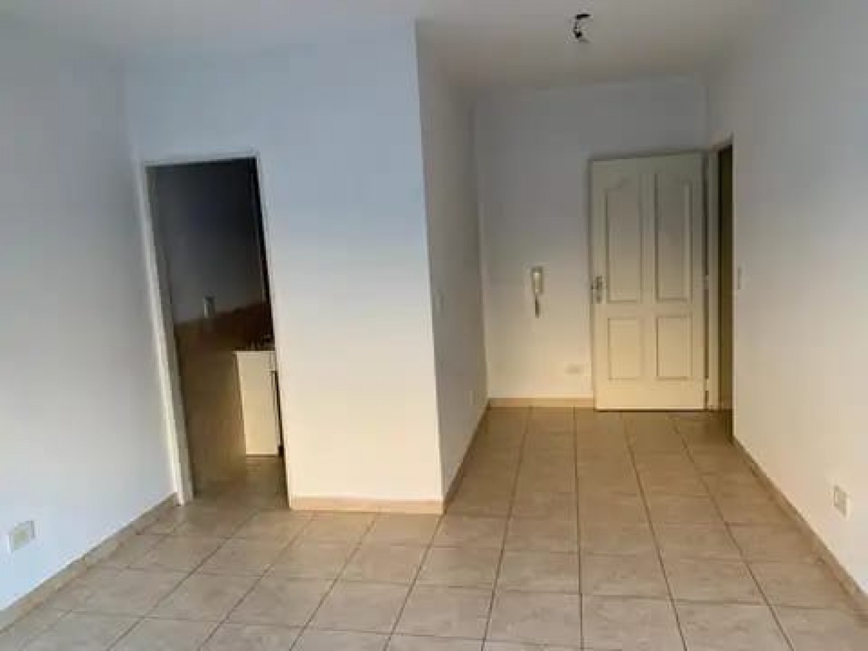 DEPARTAMENTO/PH MONOAMBIENTE C/BALCON. OPORTUNIDAD.