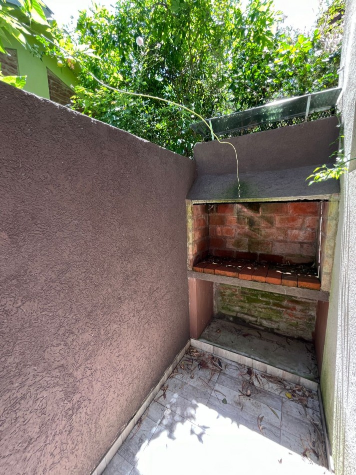 DUPLEX A ESTRENAR 3 AMB C/PATIO + PARRILLA + ESPACIO P/AUTO. ENTREGA INMEDIATA.