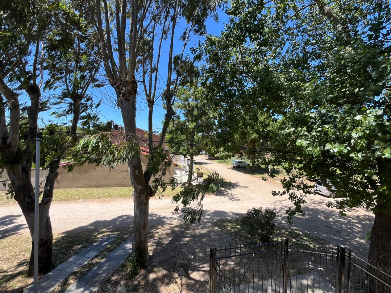 DUPLEX A ESTRENAR 3 AMB C/PATIO + PARRILLA + ESPACIO P/AUTO. ENTREGA INMEDIATA.