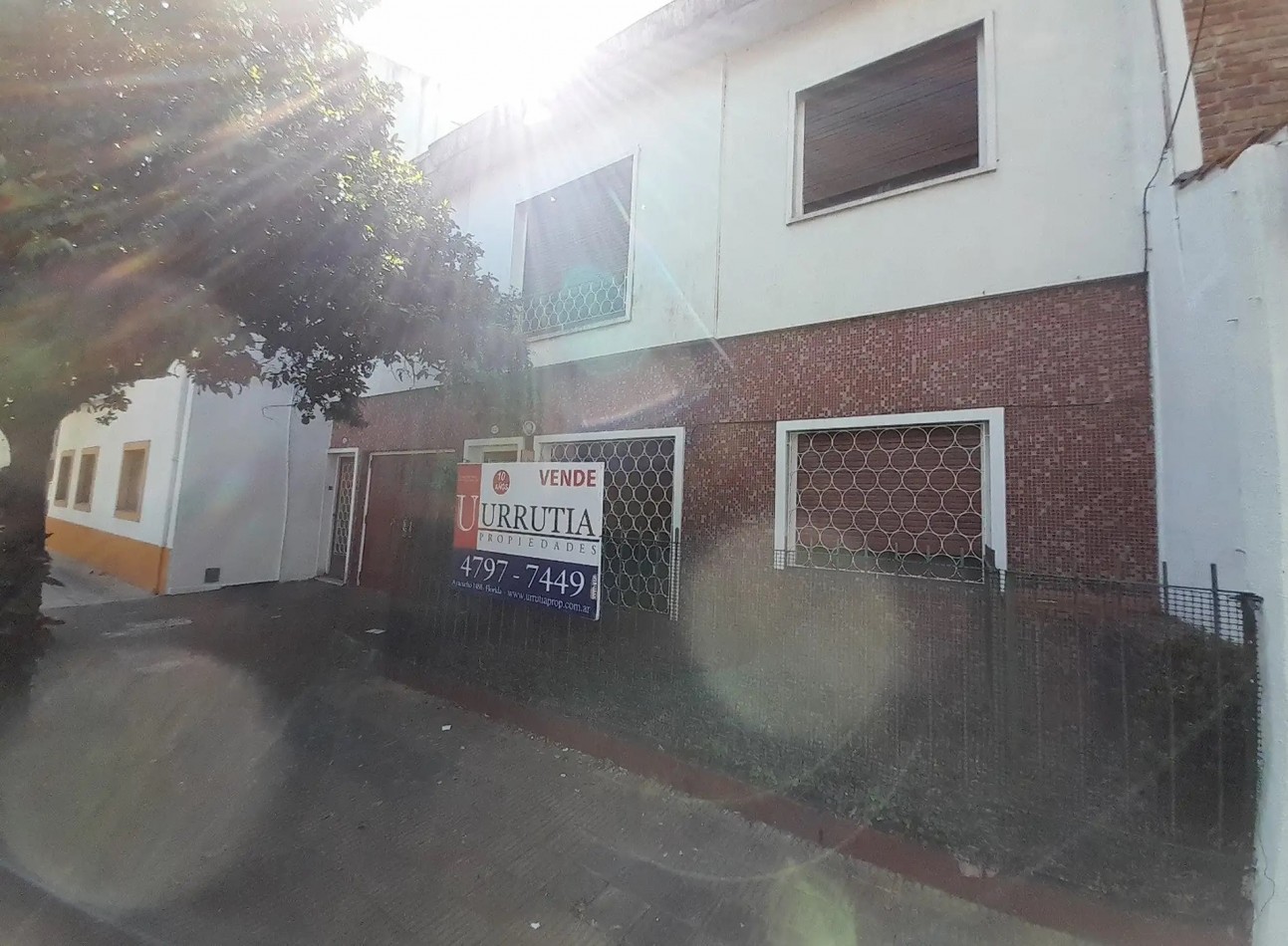 PH 4 ambientes con jardin y cochera. Zona residencial