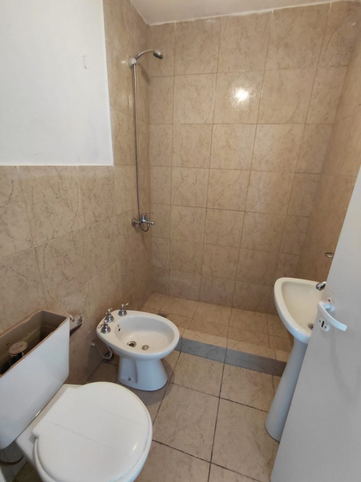Departamento tipo loft 2 ambientes al contrafrente. APTO PROFESIONAL.