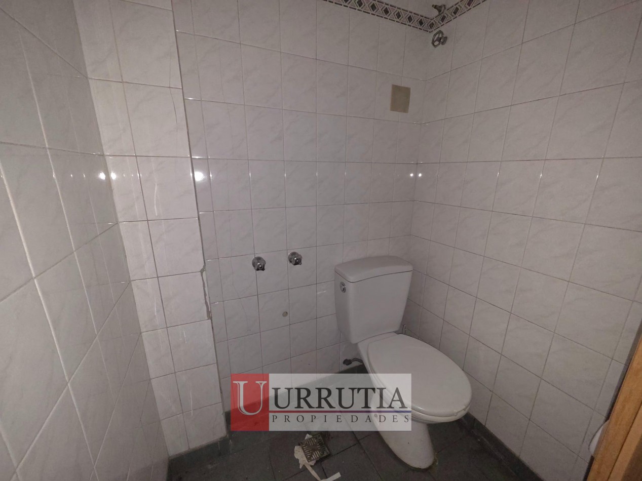 ALQUILER DE GALPON/DEPOSITO 8,66 X 34,64 EN MUNRO
