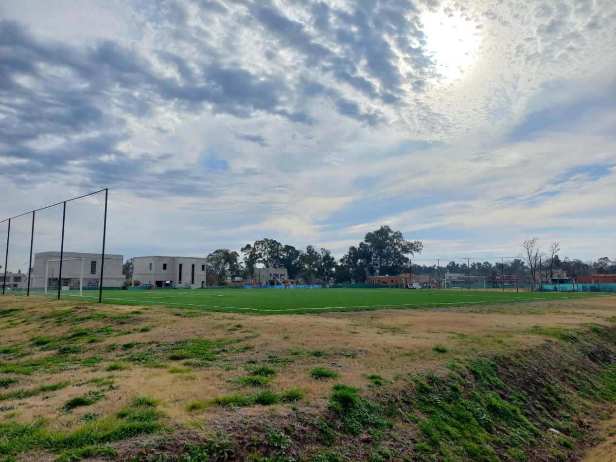 LOTE EN VENTA. BARRIO SANTA SOFIA.