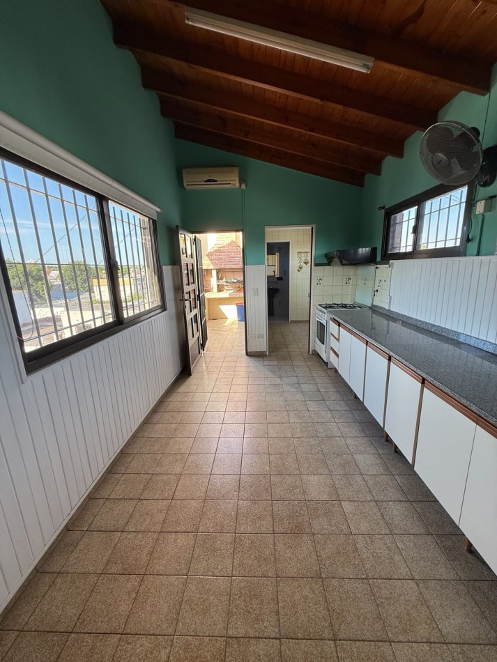PH 3 Ambientes + Local en Planta Baja o Cochera Doble + Quincho y Parrilla