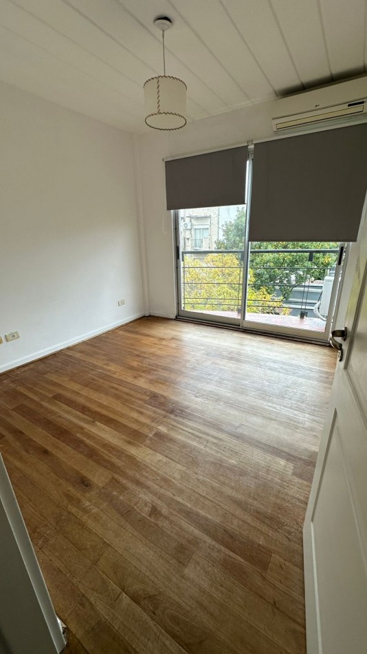 Departamento en Alquiler. Inmejorable ubicacion. Con balcon y cochera