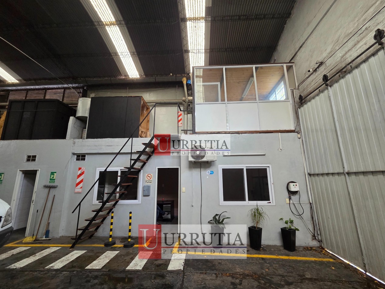 ALQUILER DE GALPON 8,66 X 34,64 EN MUNRO
