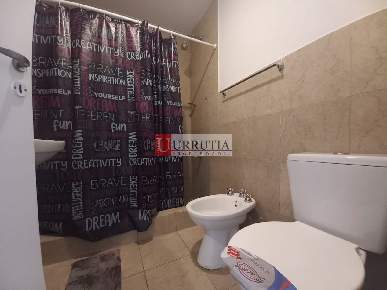 Consultorio/Oficina/Departamento en Alquiler. IMPECABLE ESTADO.