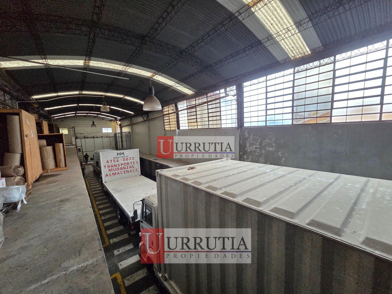 ALQUILER DE GALPON 8,66 X 34,64 EN MUNRO