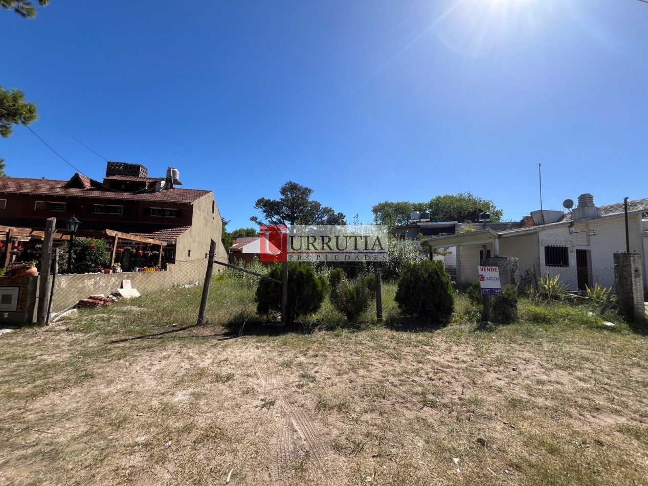 Terreno en Venta. Excelente ubicacion. Planos aprobados para 6 unidades.