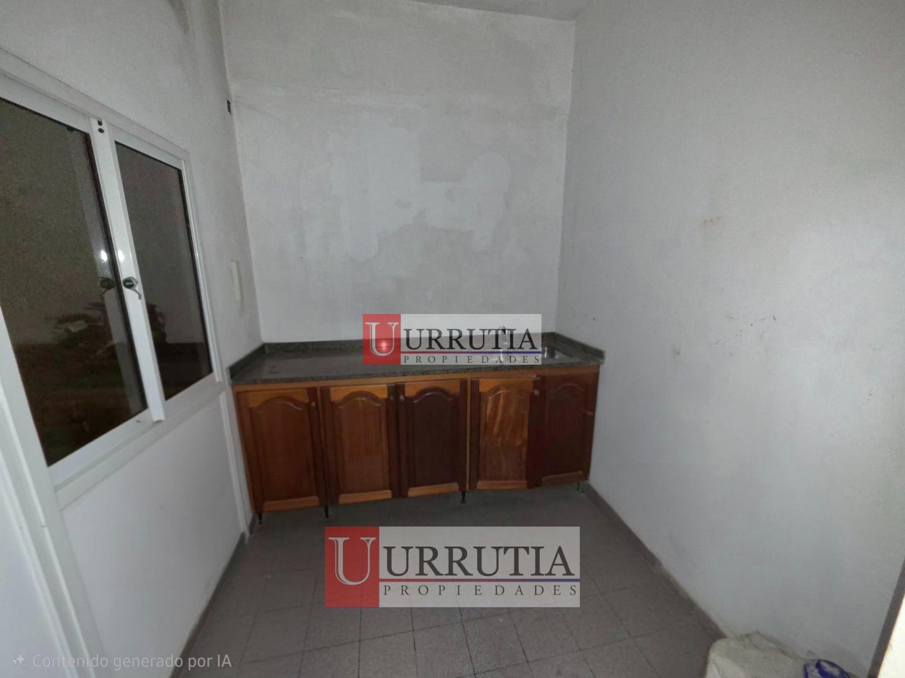 ALQUILER DE GALPON/DEPOSITO 8,66 X 34,64 EN MUNRO