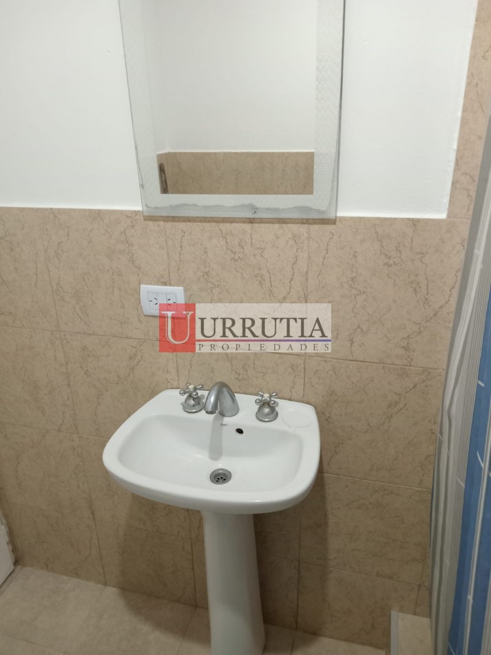 Oficina/Departamento en Alquiler. IMPECABLE ESTADO.