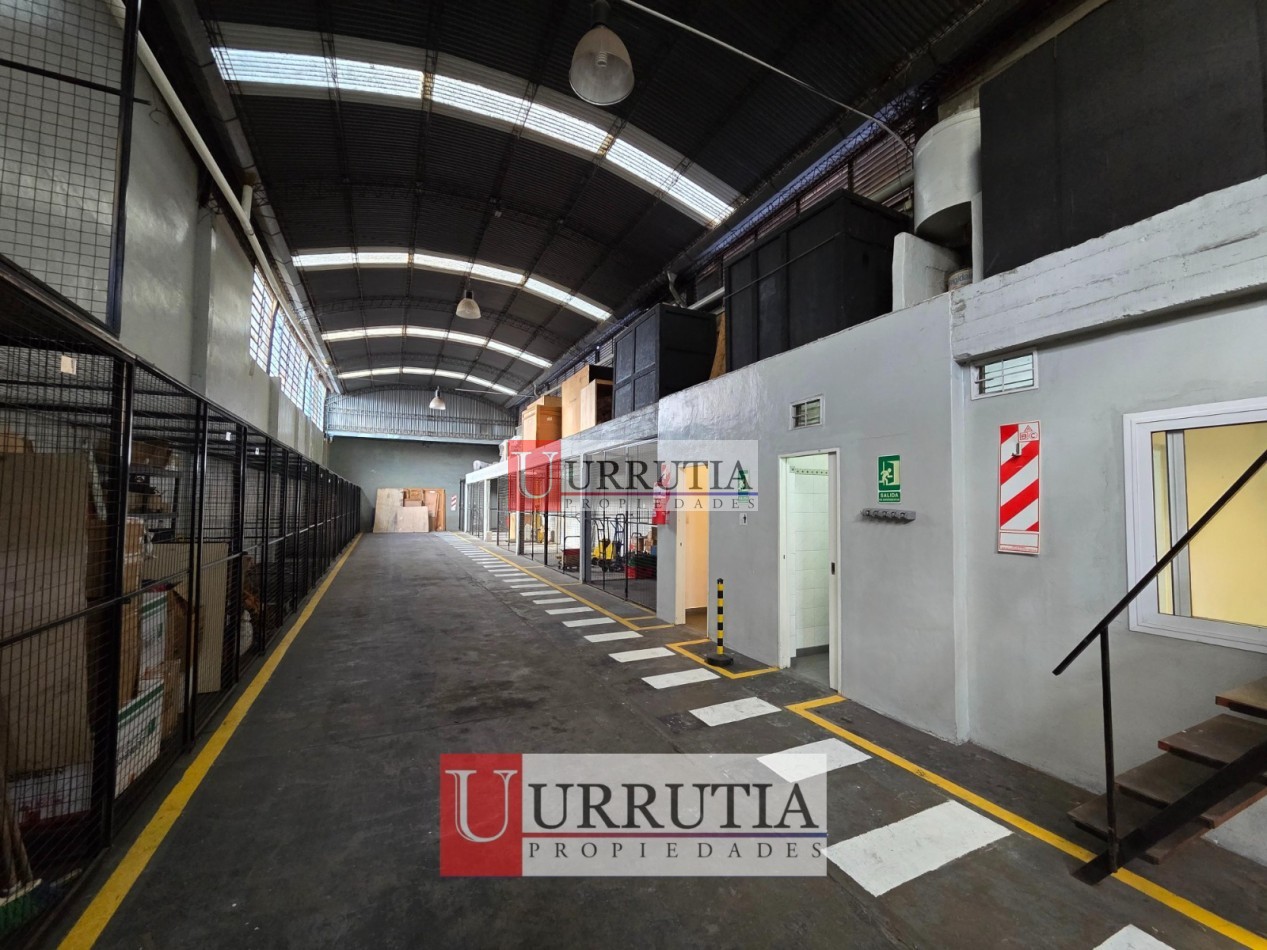 ALQUILER DE GALPON/DEPOSITO 8,66 X 34,64 EN MUNRO