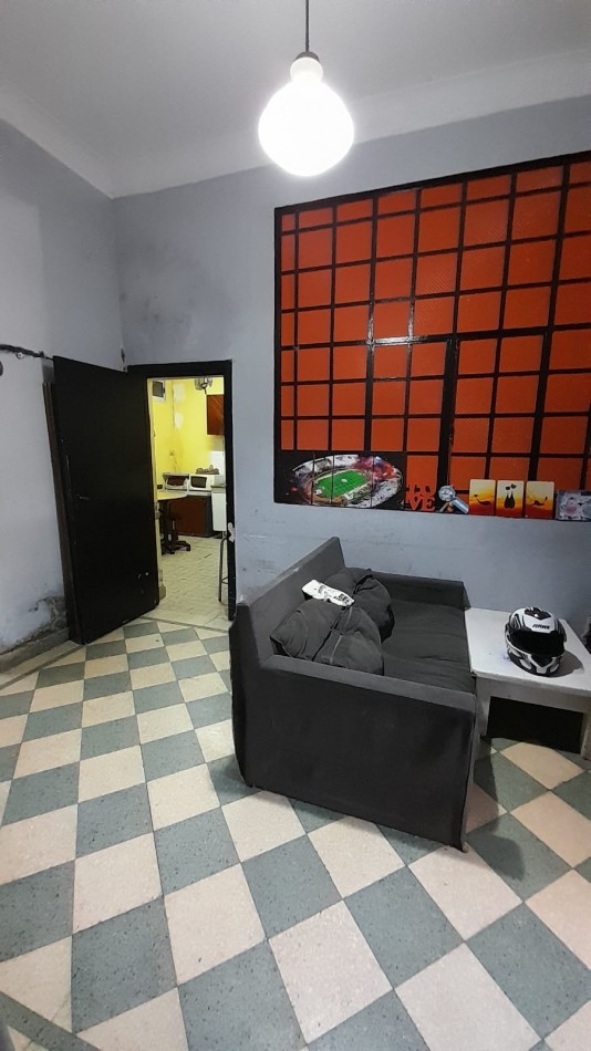 PH MULTIFAMILIAR EN 2 PLANTAS + LOCAL/OFICINA. OPORTUNIDAD.