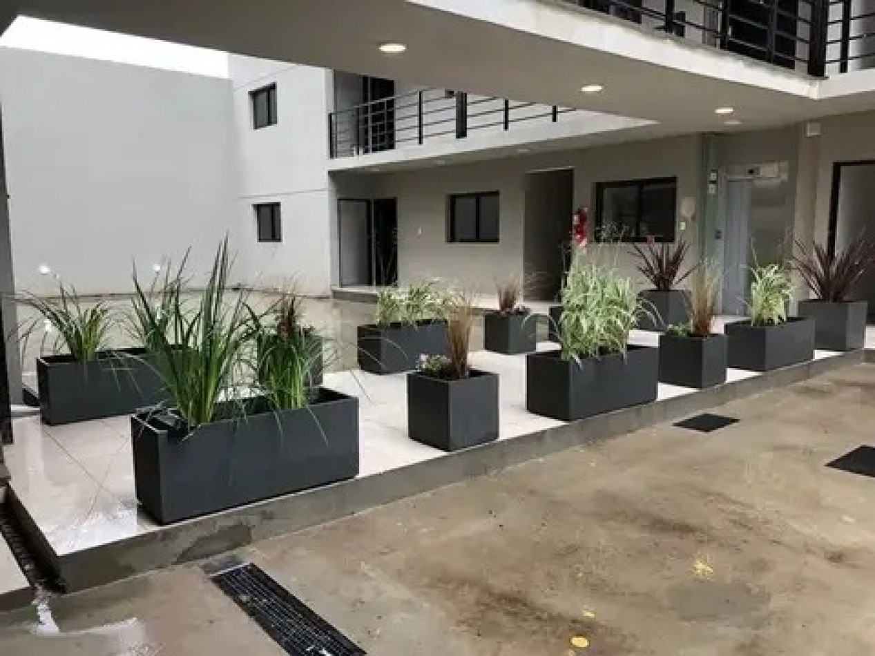 DEPARTAMENTO DE 2 AMB AL FRENTE C/BALCON Y PARRILLA. IDEAL INVERSOR