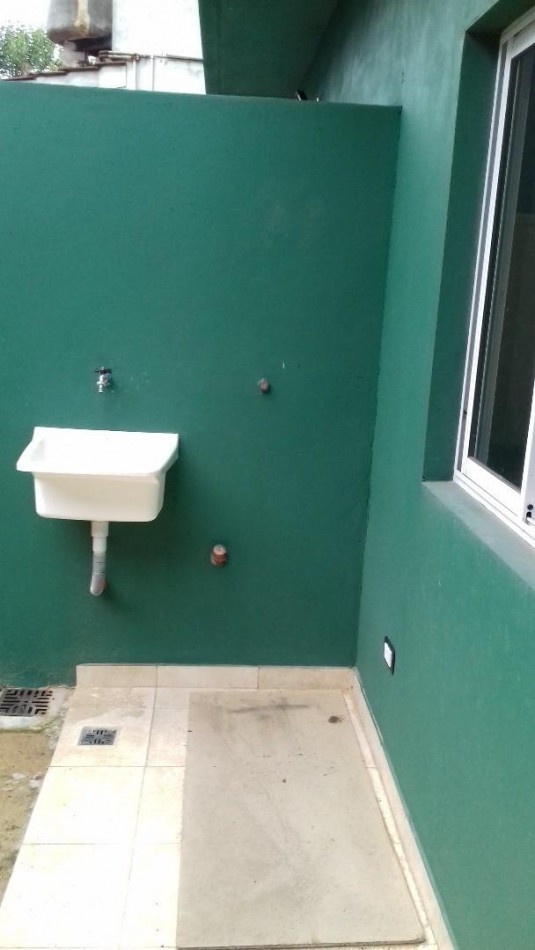 DEPARTAMENTO/PH PB AL CONTRAFRENTE CON PATIO. IDEAL INVERSOR.