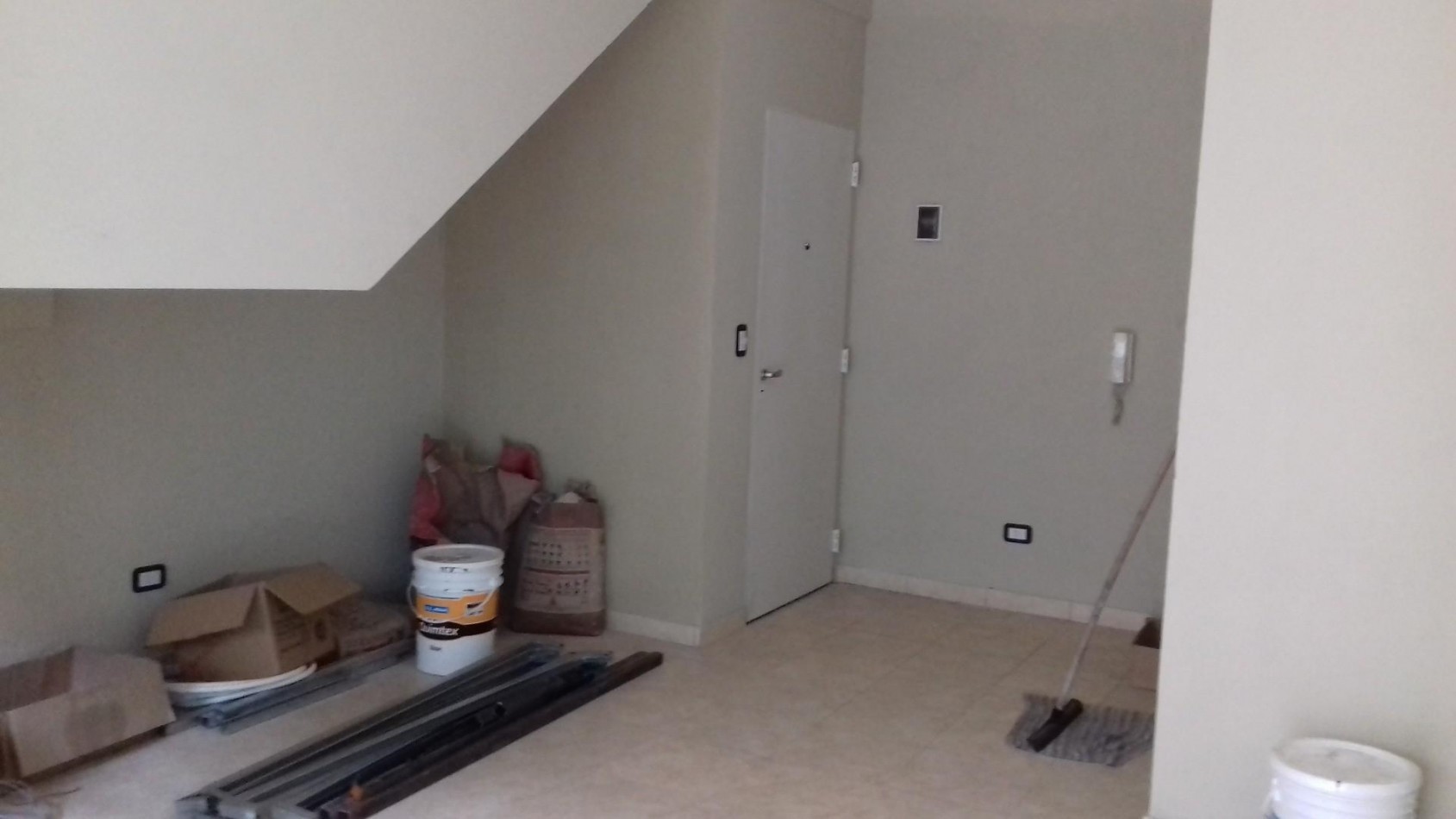 DEPARTAMENTO/PH PB AL CONTRAFRENTE CON PATIO. IDEAL INVERSOR.