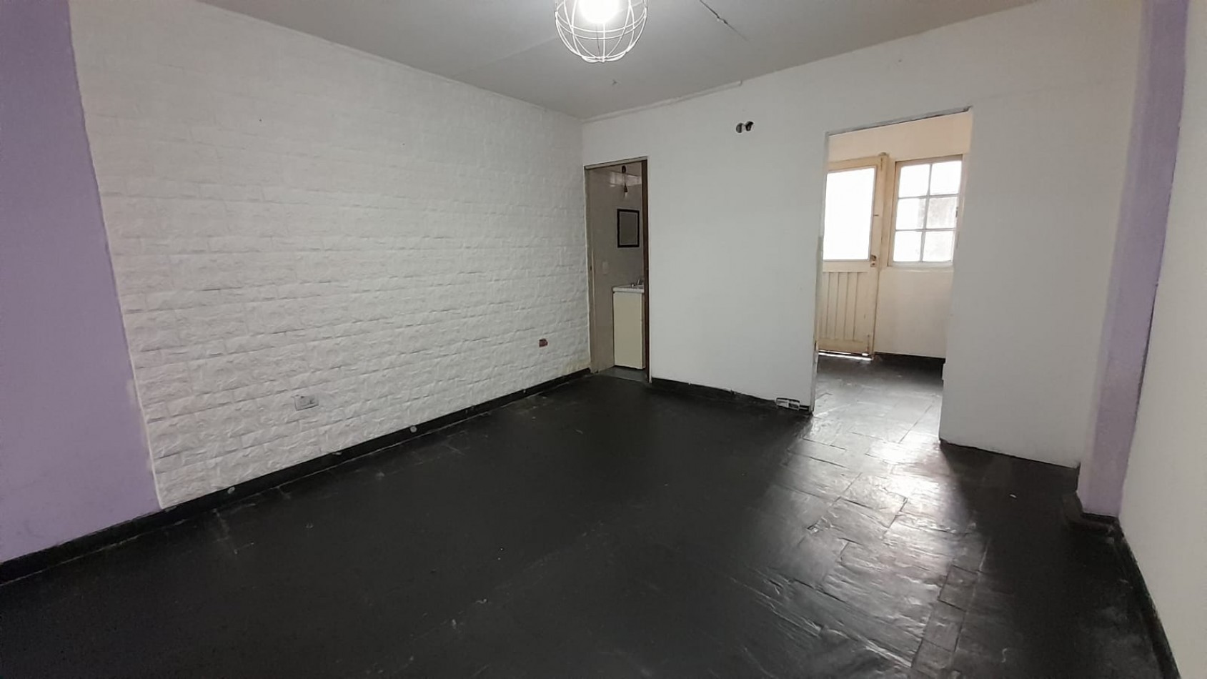 VENTA EN BLOCK. GALPON/DEPOSITO EN PA + 2 LOCALES/OFICINAS EN PB. A MTS DE AV. MITRE.