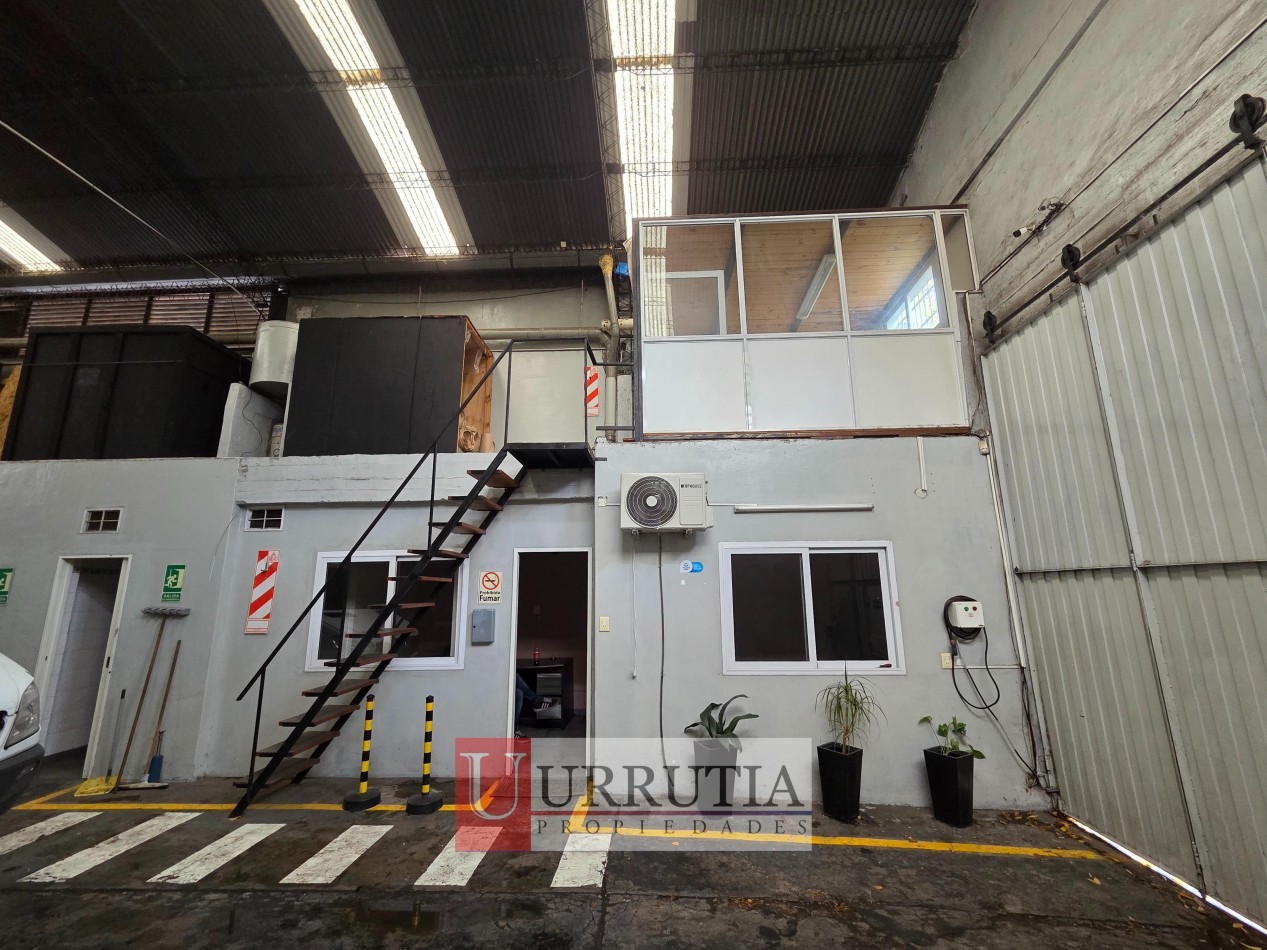 ALQUILER DE GALPON 8,66 X 34,64 EN MUNRO