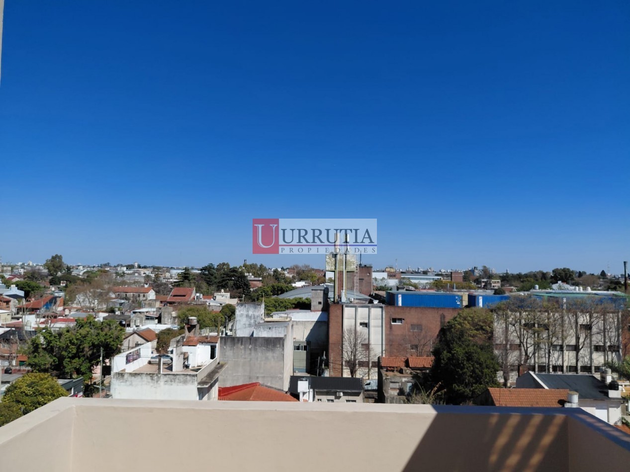 DEPTO 1 AMB CON BALCON Y TERRAZA PROPIA