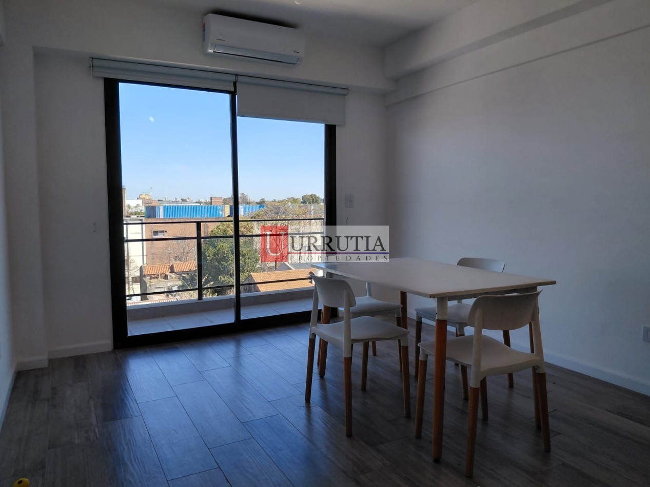 DEPTO 1 AMB CON BALCON Y TERRAZA PROPIA