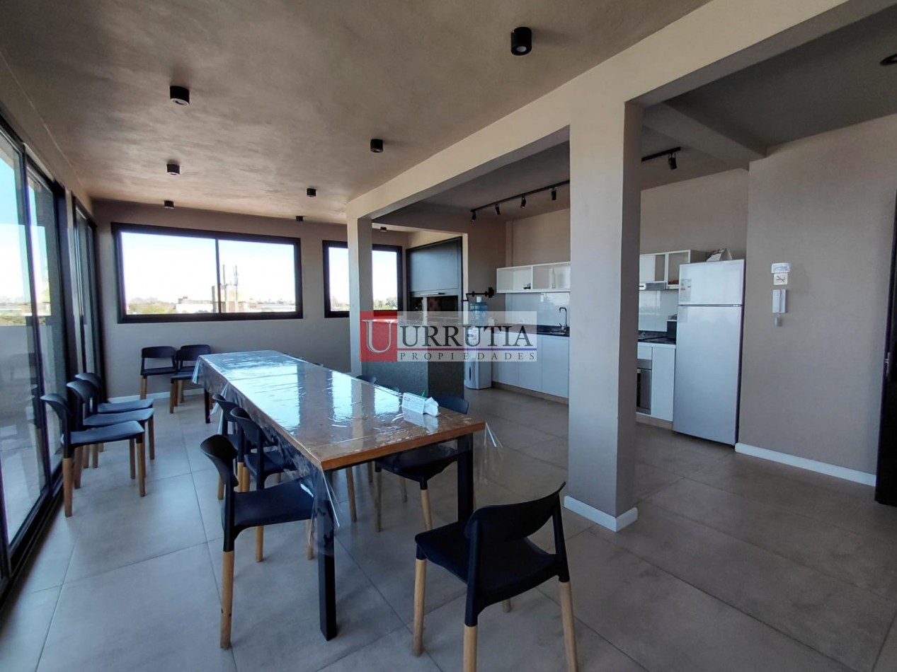 DEPTO 1 AMB CON BALCON Y TERRAZA PROPIA