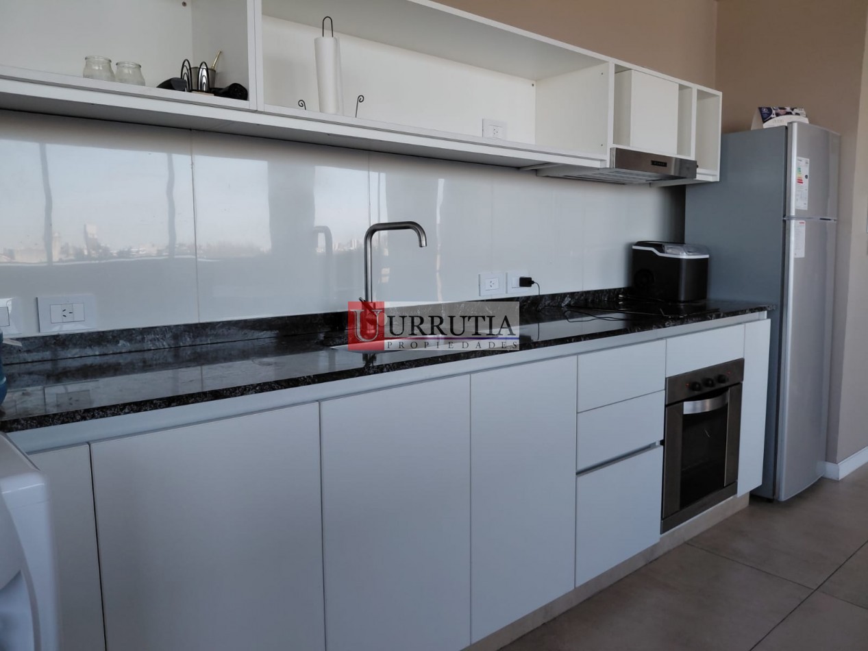 DEPTO 1 AMB CON BALCON Y TERRAZA PROPIA