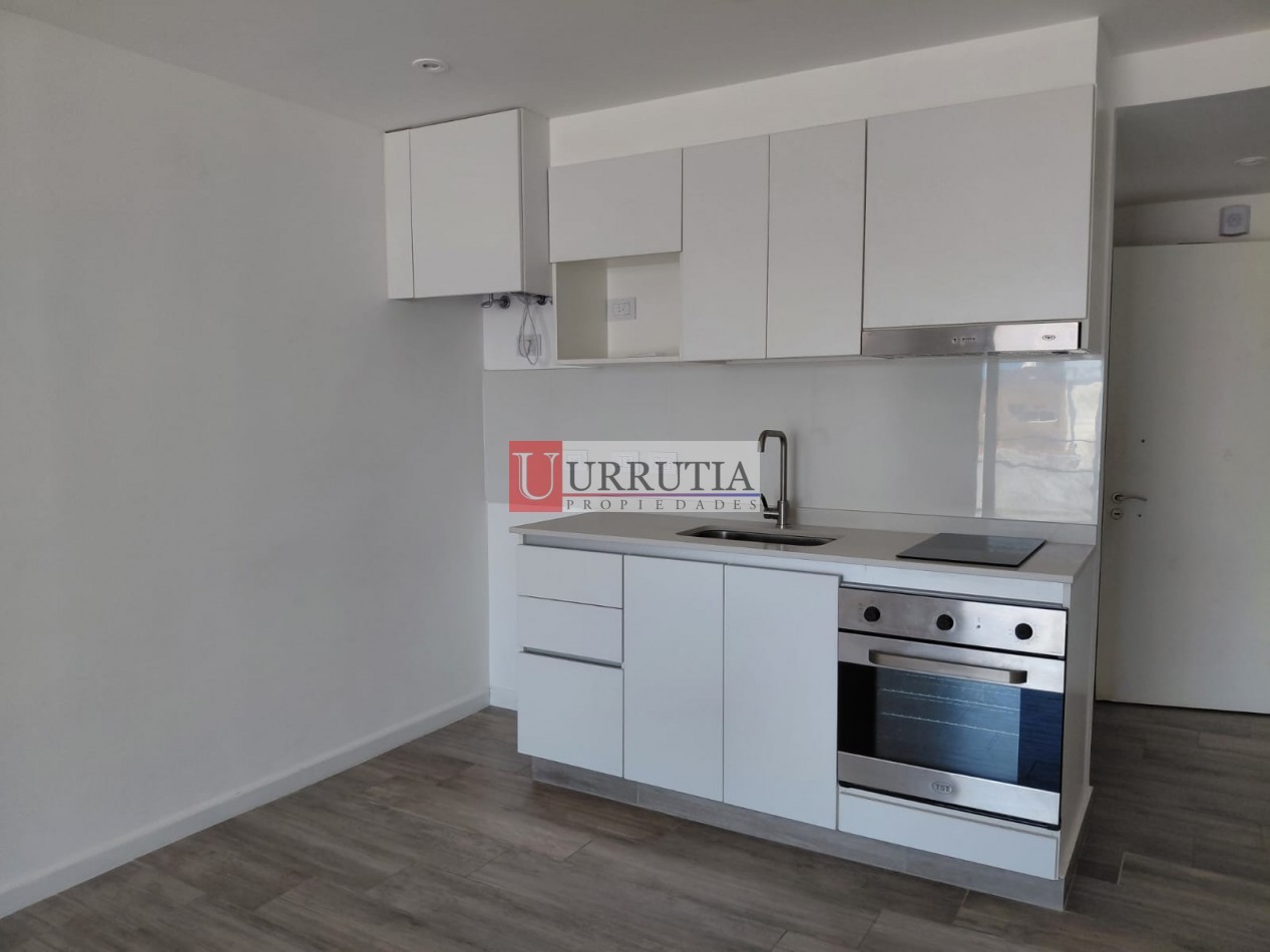 DEPTO 1 AMB CON BALCON Y TERRAZA PROPIA