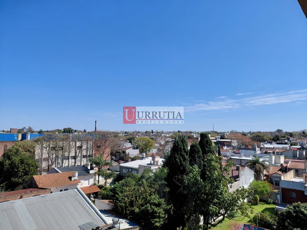 DEPTO 1 AMB CON BALCON Y TERRAZA PROPIA