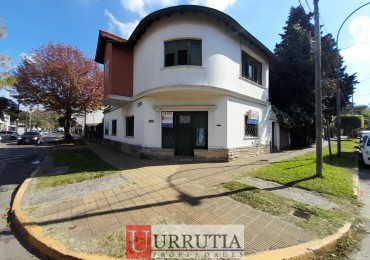 TERRENO DE 348M2 CON CHALET 6 AMB EN 2 PLANTAS. EXCELENTE UBICACION.