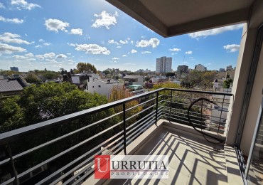 Departamento monoambiente con cochera y baulera en Villa Pueyrredon